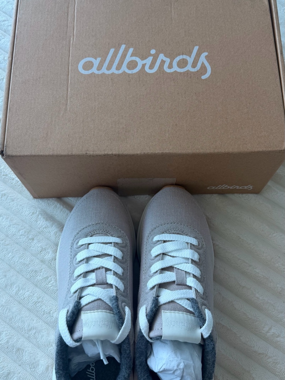 Allbirds Women’s Varsity Sneakers Mushroom Blizzard Sole Size 5 NIB